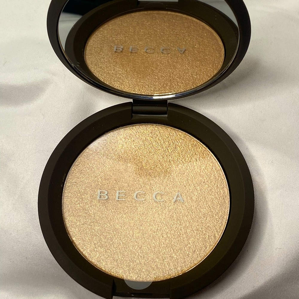 BECCA Highlighter (Opal)